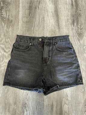 Musinsa High-Waist Black Denim Shorts